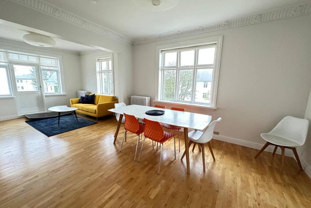 Beautiful 2 Bedroom Downtown Appartement Reykjavik