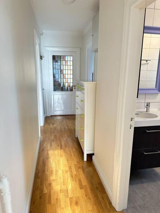 Beautiful 2 Bedroom Downtown * Reiquiavique